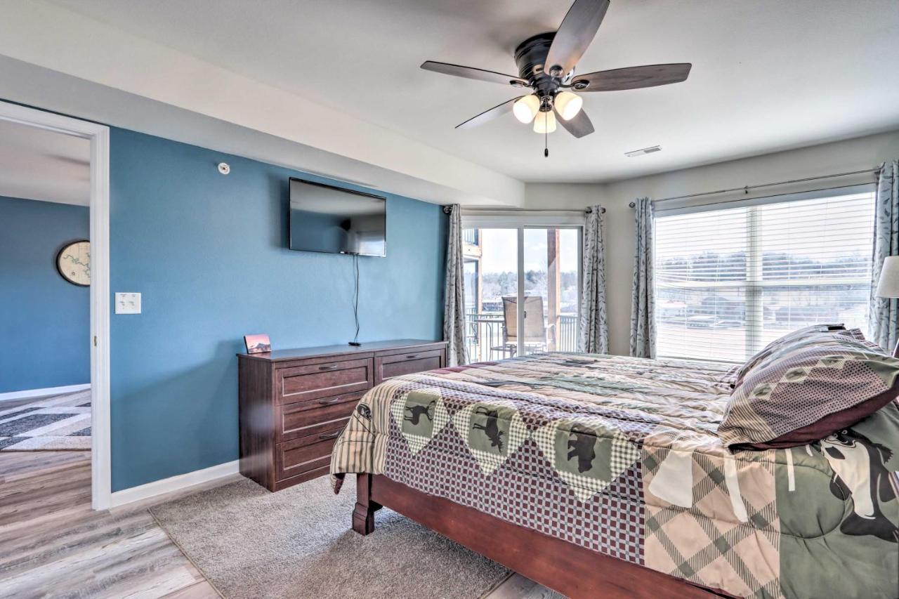 Step-Free Camdenton Condo With Boat Ramp, Dock, Slip Εξωτερικό φωτογραφία