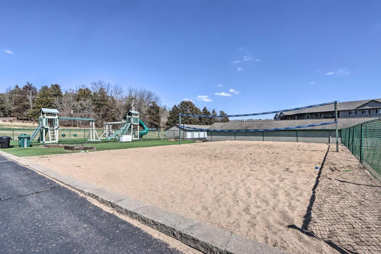 Step-Free Camdenton Condo With Boat Ramp, Dock, Slip Εξωτερικό φωτογραφία